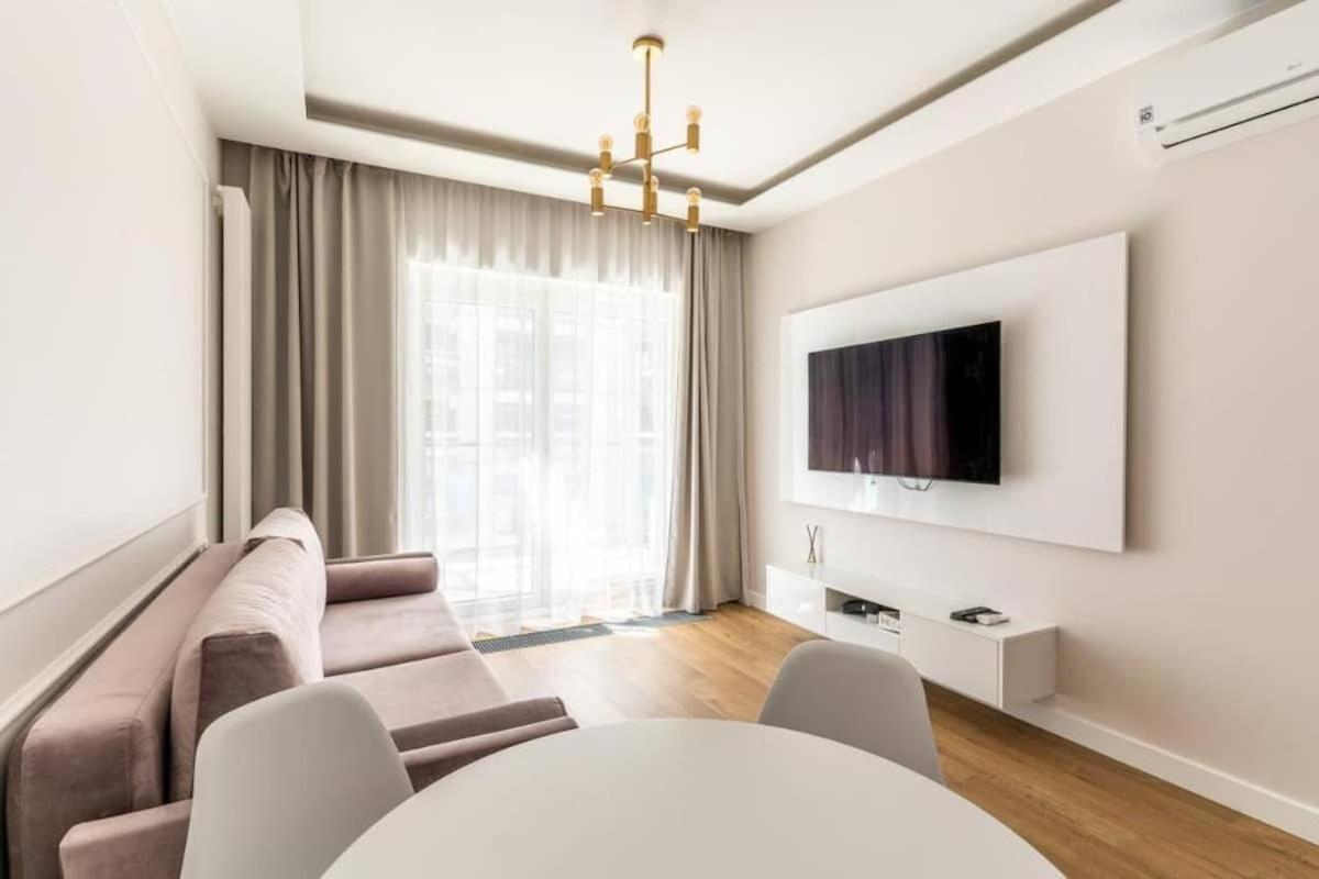 Urban Chic - Mennica - One Bedroom -citycenter&18 Lägenhet Warszawa