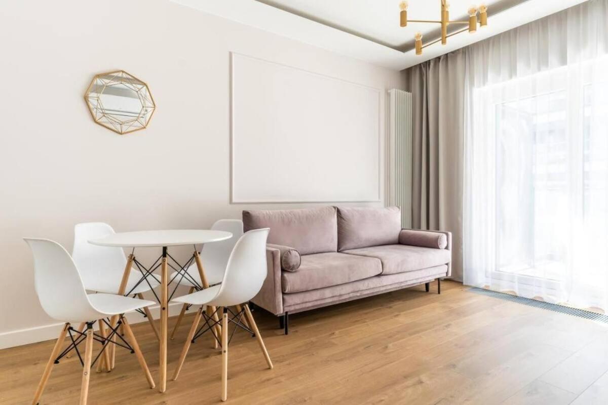 Urban Chic - Mennica - One Bedroom -citycenter&18 *
